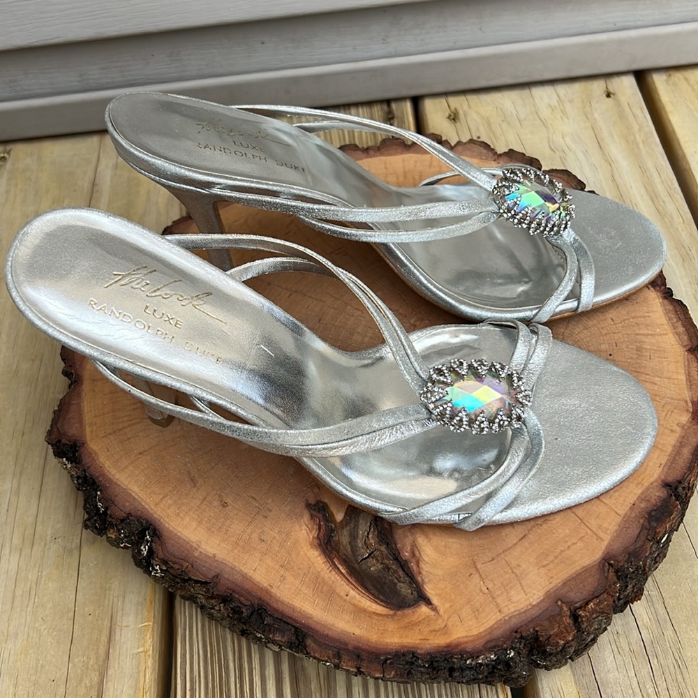 ❌ DONATED ❌ - 💚 3 for $12 💚 - The Look Luxe Randolph Duke Heels - Picture 15 of 16